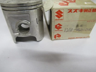 NUEVO DE LOTE ORIGINAL SUZUKI 1980-1981 RS250 .50 SOBRE PISTÓN 12110-40601-050 Foto 1 de 3
