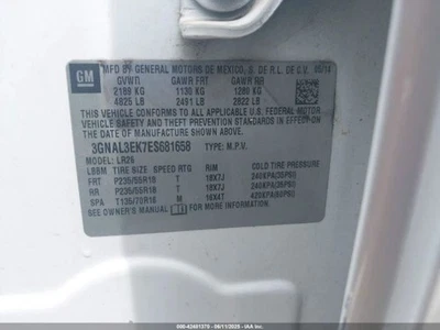 Fuse Box Engine With Fog Lamps Fits 12-15 CAPTIVA SPORT 2560427 - Image 1 of 4