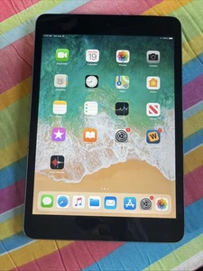Apple iPad mini 2 32GB, Wi-Fi + Cellular (Unlocked), 7.9in - Space Grey - Picture 1 of 3
