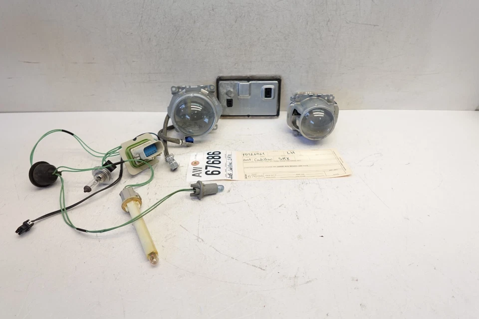 Cadillac SRX 2008 faro izquierdo xenón componentes ocultos módulo y vigas OEM AW67686 Foto 1 de 4