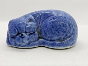 Figura de gato dormido Enesco estilo esponja azul 1984 - Imagen 1 de 7