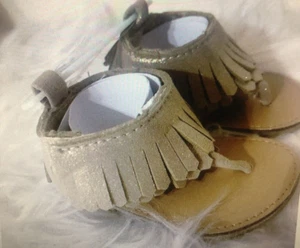 *BABY GIRLS * FRINGED SANDALS * INFANT SHOE SIZE  2 ( 6-9 MONTHS) SHOES * - Picture 1 of 4