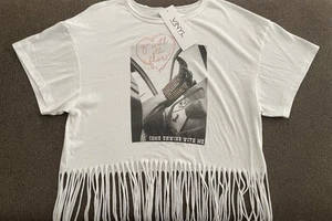 NUEVO CON ETIQUETAS Mujer Vinilo Iconos Cuentas Bota de Vaquero Diseñada Manga Corta Camiseta Talla M - Imagen 1 de 4