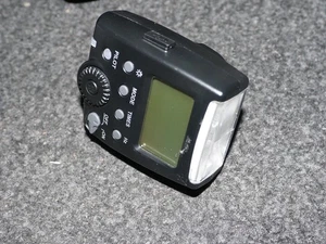 Meike MK300 LCD TTL Flash Speedlite for Olympus/Panasonic/Leica - Picture 1 of 10