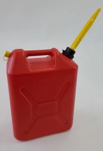 New Scepter 259937 20 L Gas Can Fuel Gas Can Military Style Container Auto Spout - Picture 1 of 3