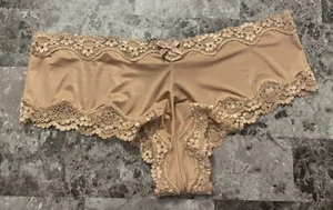 NWT VICTORIA'S SECRET M BEIGE NUDE SATIN SMOOTH FLORAL LACE RARE CHEEKY PANTIES - Picture 1 of 3