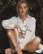 Margot Robbie Sexy Autographed Signed 8x10 Photo ACOA COA