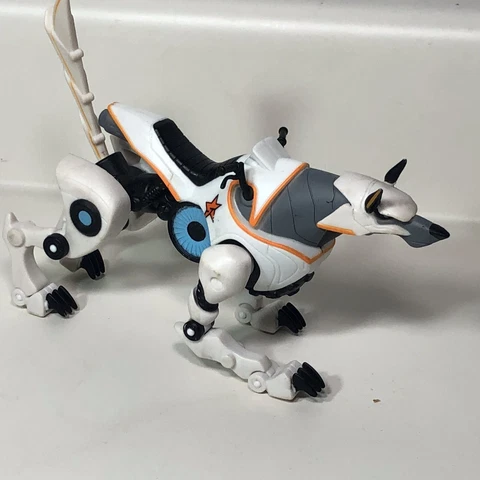 Slugterra Lucky Figure Beast 2013 Jakks 6" Long Complete Cover