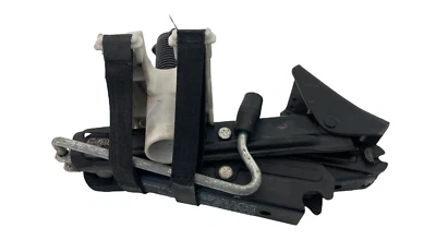 2004 2005 2006 2007 Volvo XC70 Emergency Spare Tire Jack Scissor Tool OEM - Изображение 1 из 4