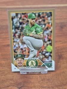 2023 Topps Adam Oller Oakland Athletics #542 Gold /2023 - Bild 1 von 2