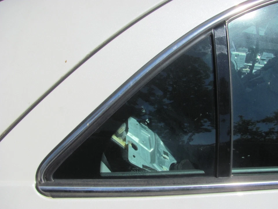 LINCOLN LS 2000 2001 2002 PUERTA TRASERA DERECHA VENTILACIÓN CRISTAL Foto 1 de 1