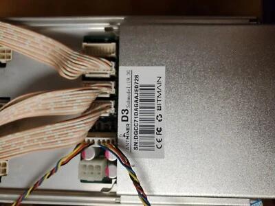 Bitmain Antminer D3 19.3Gh Mining X11 Algorithm PLUS APW3++ power supply - Image 1 of 2