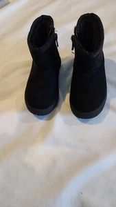 Cat & Jack baby girl black short boots - Picture 1 of 3