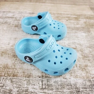 Crocs Classic Clogs Kids Sz 4 C4 Light Blue Ankle Strap Round Toe Slip-On Shoes - Picture 1 of 11