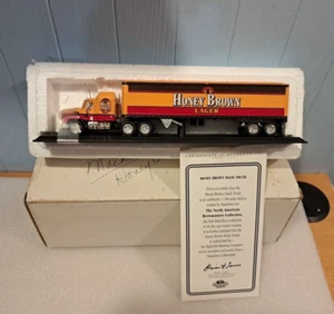 Mack CH600 "Honey Brown Lager " 1:100 Scale Matchbox Diecast Model - Picture 1 of 7