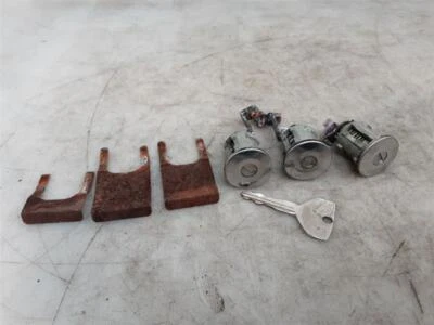 Jeep TJ Wrangler OEM Full Door Lock Cylinder w Tailgate w Keys 2003-2006 088825 - Image 1 of 4