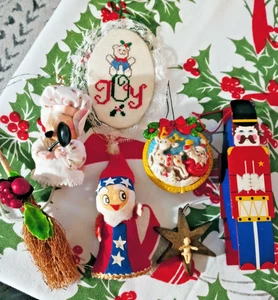 Assorted Vintage Ornaments Lot Styrofoam Felt Plastic 50's 60's - Picture 1 of 9