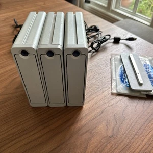 LACIE D2 3 External Hard Drive Extreme And Power Supplies NO DRIVES - Picture 1 of 11