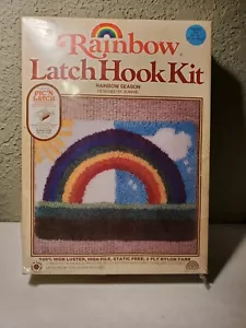 Vintage Rainbow Latch Hook Kit Rainbow Season Pic' N Latch 20"x27" Kitsch - Picture 1 of 2