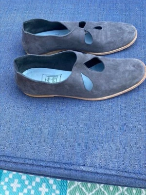 women designer shoes size 8, Cynthia Rowley - Image 1 of 4