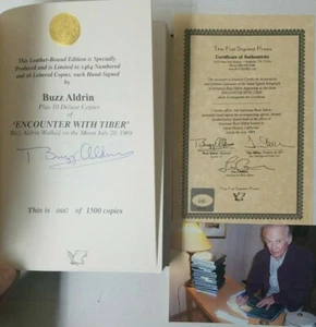 Buzz Aldrin AUTOGRAPHED Book Encounter With Tiber ~ The Flat Signed Press 1st Ed - Picture 1 of 5