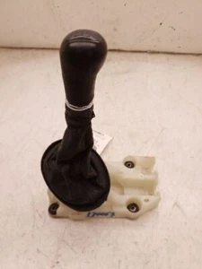 2006 SCION XA 5 SPEED FWD MANUAL TRANSMISSION SHIFTER ASSEMBLY - Picture 1 of 12