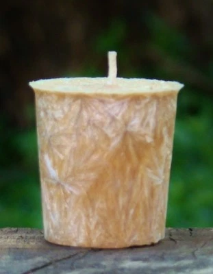 8pk 160hr/pack Sacred Christmas FRANKINCENSE & MYRRH Votive Candles Garden Party - Image 1 of 4