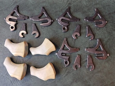 LOTE DE PUNTEROS CAMPAGNOLO VINTAGE NUEVO + CAPÓS DE FRENO + PUNTEROS SUNTOUR SUPERBE PRO Foto 1 de 4