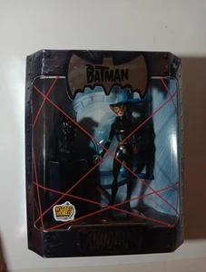 Mattel The Batman 2005 SDCC Catwoman Exclusive Action Figure Silver Lion - Picture 1 of 7