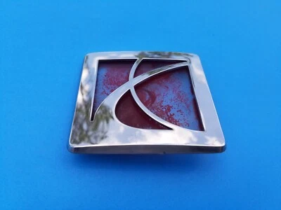 03 04 05 SATURNO SERIE L L100 L200 L300 EMBLEMA DELANTERO INSIGNIA SÍMBOLO OEM (2003) Foto 1 de 3