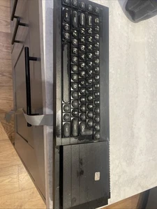 Ordinateur Sinclair QL) non testé - Photo 1/5