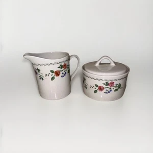 Vintage Farberware Stoneware #225 "English Garden" Creamer & Sugar Bowl White - Picture 1 of 3