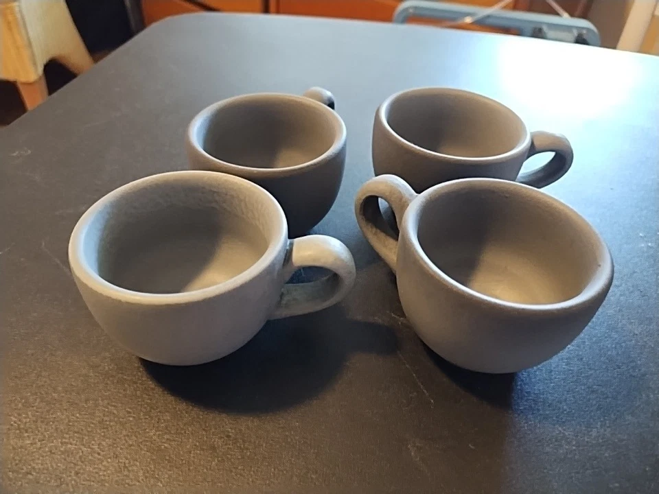 Tazas grises 4"X 2" tazas expreso, piedra, americanas 100 años en la parte inferior Foto 1 de 4