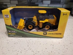 John Deere 37013 Wheel Loader - Picture 1 of 4