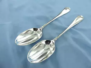 A VINTAGE PAIR OF STERLING SILVER O/E RAT TAIL SERVING SPOONS SHEFFIELD 1959. - Picture 1 of 11