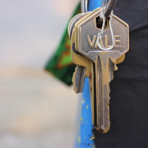 100 Pcs Key Decorative Buckle Decoration Accessories Stainless Steel - Picture 1 of 11