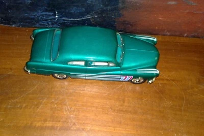 FORD TRADEMARK ERTL 1951  1/18 - Immagine 1 di 4