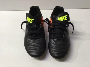 Nike Tiempo Legend Pro Aus 13 Junior Black Football Boots UK 13 US6 EUR 32 US 1Y - Picture 1 of 7