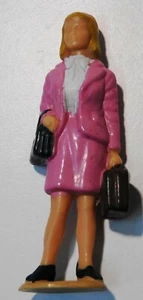 Lehmann - Figur - 7,4 cm - Modelleisenbahn - Dame mit Gepäck - Picture 1 of 4