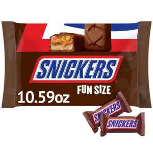 SNICKERS Original Chocolate Candy Bars, Fun Size, Halloween Candy, 10.59 oz Bag - Picture 1 of 10