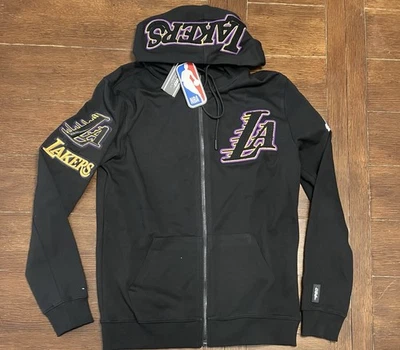 Chaqueta Para Hombre Pro Estándar Talla L Los Angeles Lakers Negra Cremallera Completa Nueva Con Etiquetas NBA Foto 1 de 4