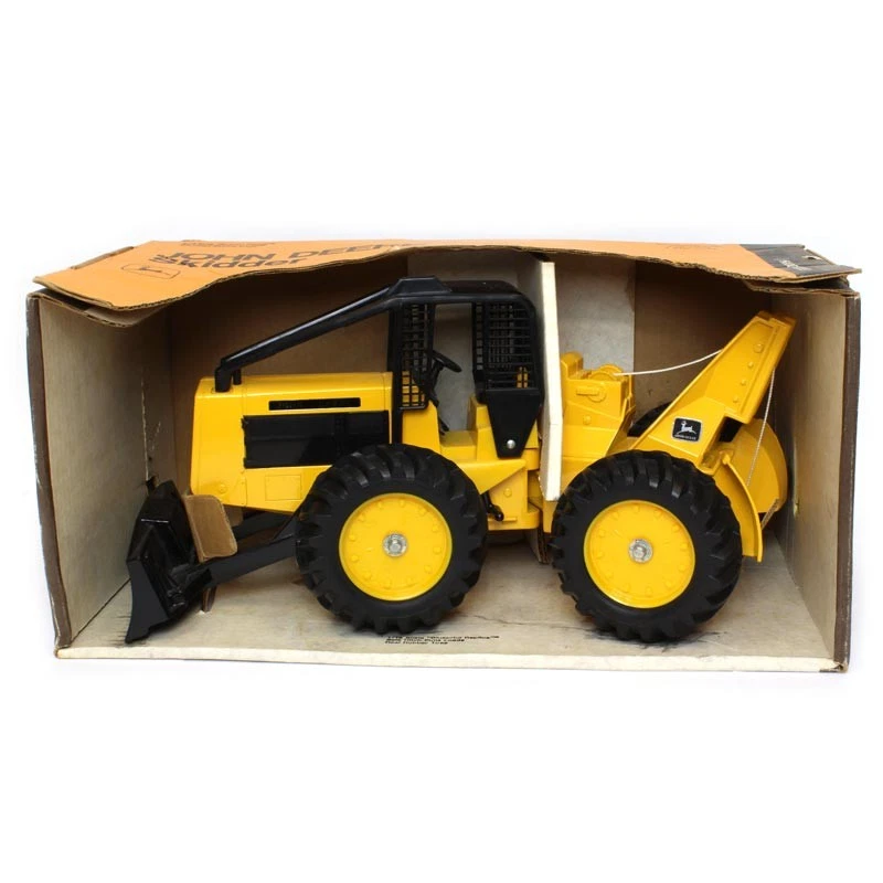 1/16 John Deere Log Skidder by ERTL ZFN590 - Image 1 of 1