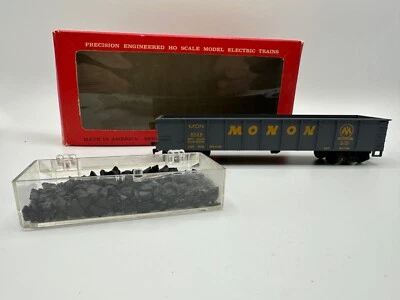 Vintage Tyco Mantua Ho Scale Cement Hopper Operating w/Roof MONON #T336A - Image 1 of 2