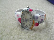 Vintage Trendz  Flower Theme Band Womens Bracelet  Watch 