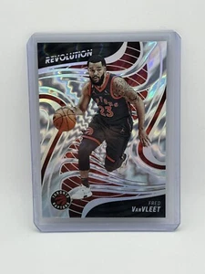2022-23 Ologramma argento Panini Revolution Fred VanVleet Asia /75 Raptors - Foto 1 di 2