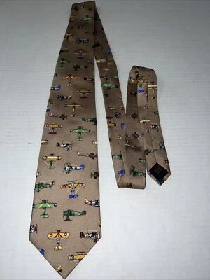 Vintage US War Planes on Tan Background Alynn Neckwear 100% Silk Tie (See pics) - Image 1 of 4