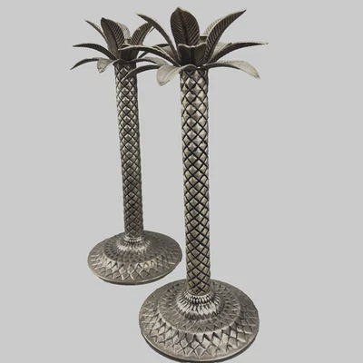 Castiçais cônicos de palmeira tropical metal 12 polegadas de altura base de veludo vintage  - Imagem 1 de 4