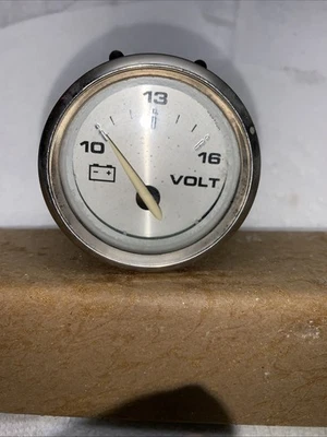 Faria Kronos calibre 2" voltios 10-16 Foto 1 de 2