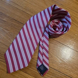 Corbata de diseñador a rayas roja/blanca BROOKS BROTHERS Makers para hombre usada en excelente estado - Imagen 1 de 6