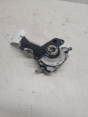 Volkswagen Golf IV 2001 Diesel vacuum pump 038145209K NOD28015 - Image 1 of 3